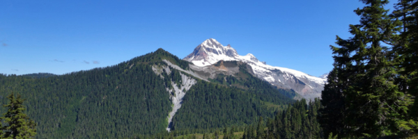 View of The Saddle, Little Diamond Head, and Atwell Peak garibaldi provincial park
