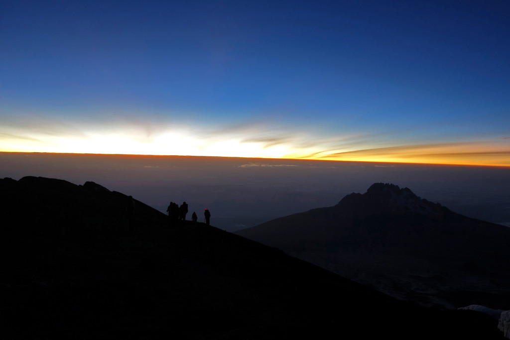 mt kilimanjaro, jdrf, adventures of a t1d, uhuru peak, freedom peak, mt kilimanjaro, high altitude trekking, backpacking,diabetes awareness