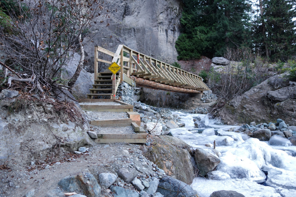 Pebble Creek Hot Springs, Keyhole Falls, Pemberton, Hiking, Natural Hotsprings