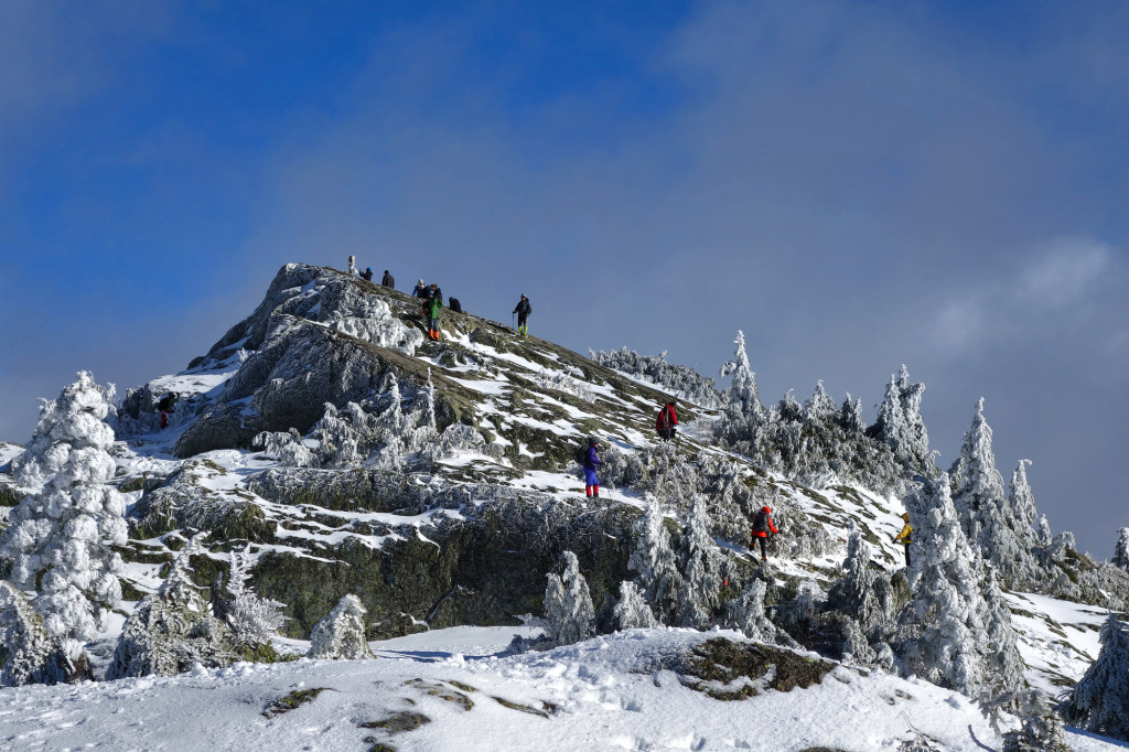 Adventures of a T1D, Type 1 diabetes, Ashika Parsad, Hiker, Adventurer, Mt. Seymour, North Shore, Winter, hiking, snow conditions north shore